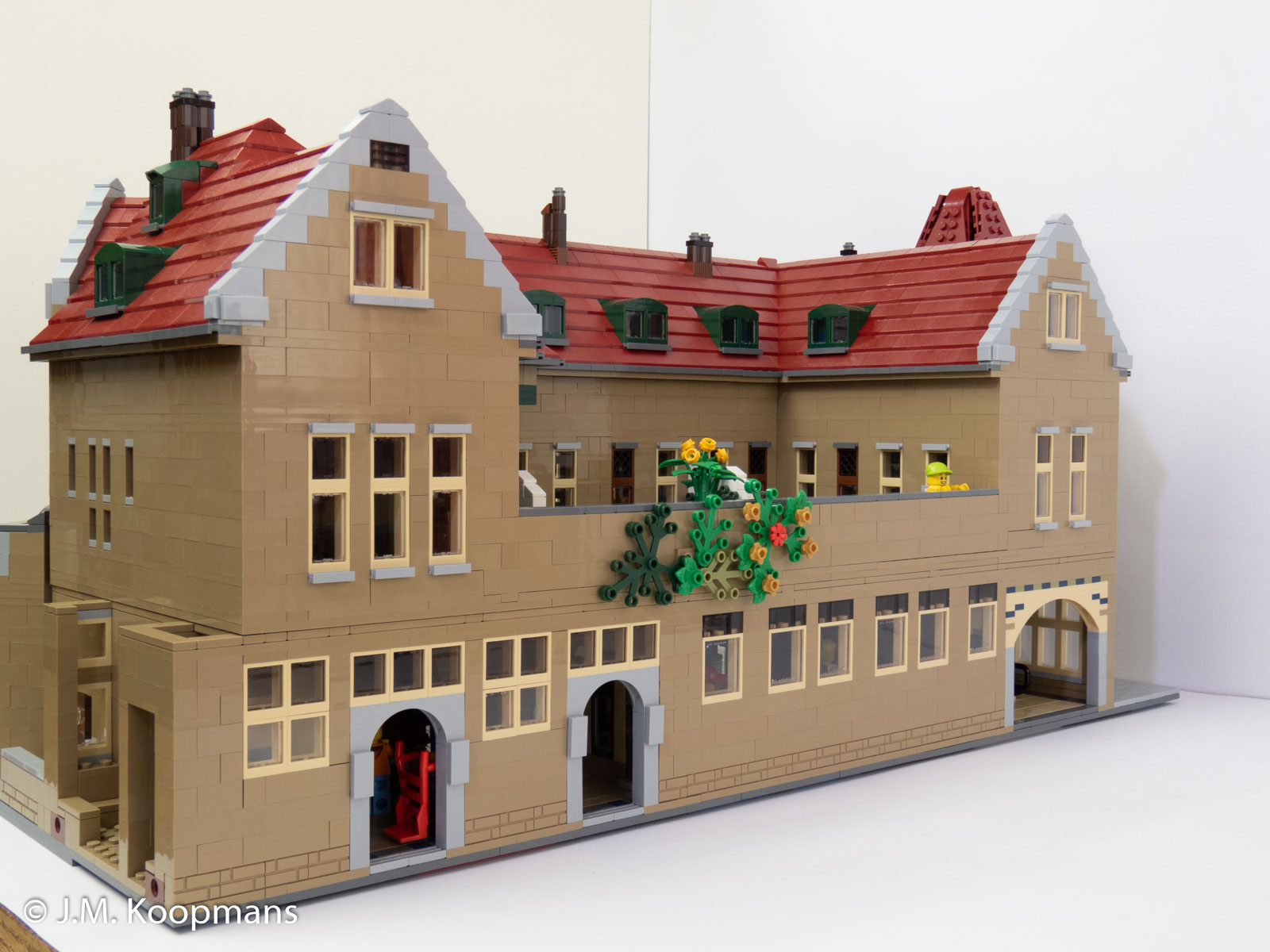 Legostation achterzijde3